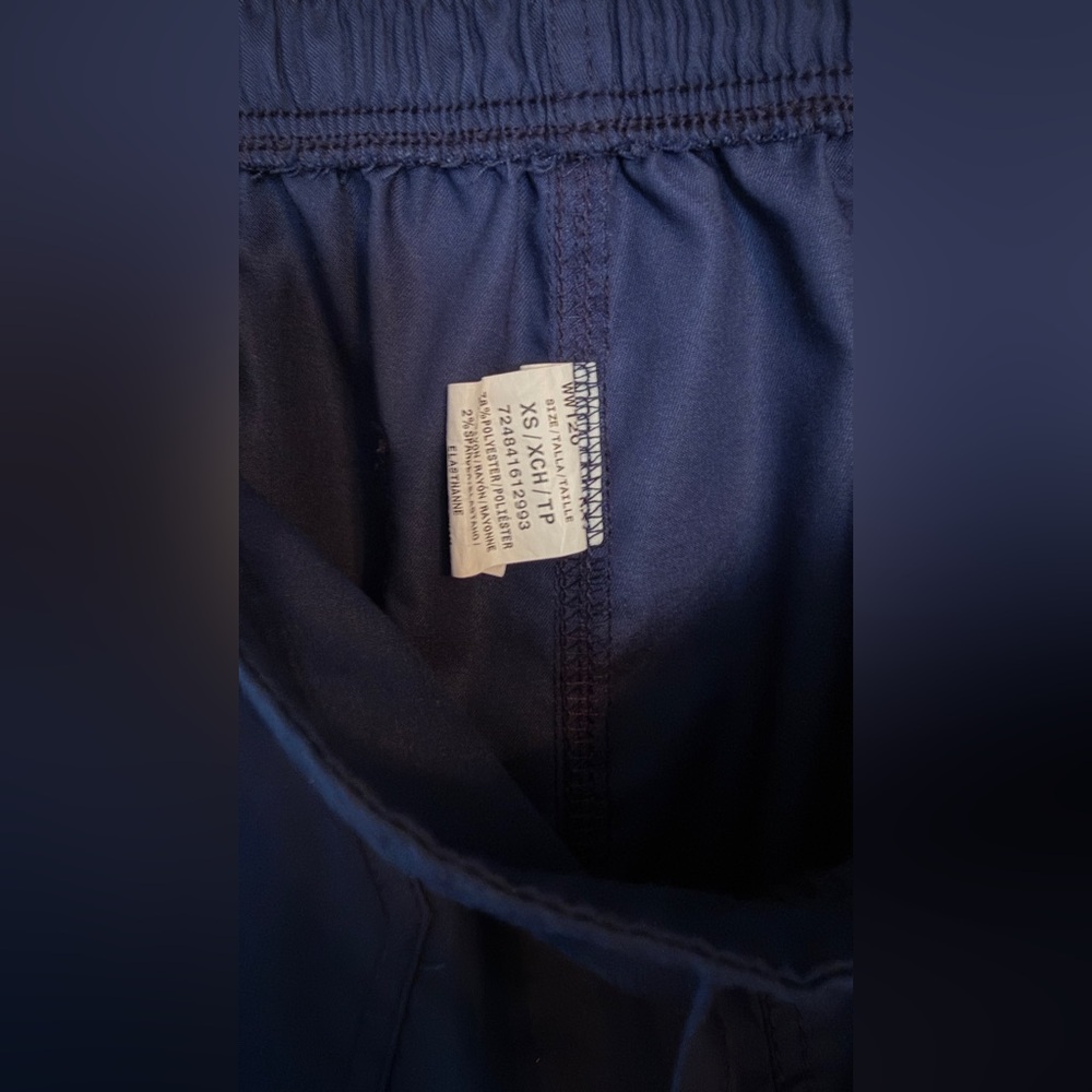 EUC Cherokee Women's Navy Blue Scrub Set - Picture 13 of 15